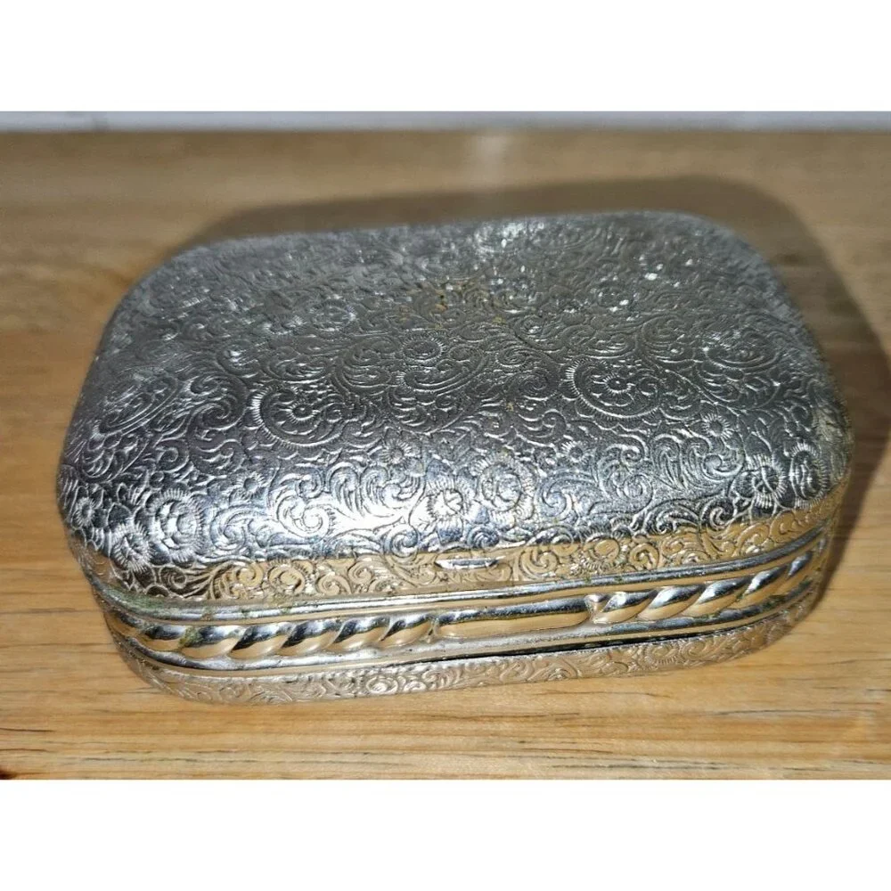 Vintage Ceramic Footed Trinket Dish & Silver Tone Box‎ Set